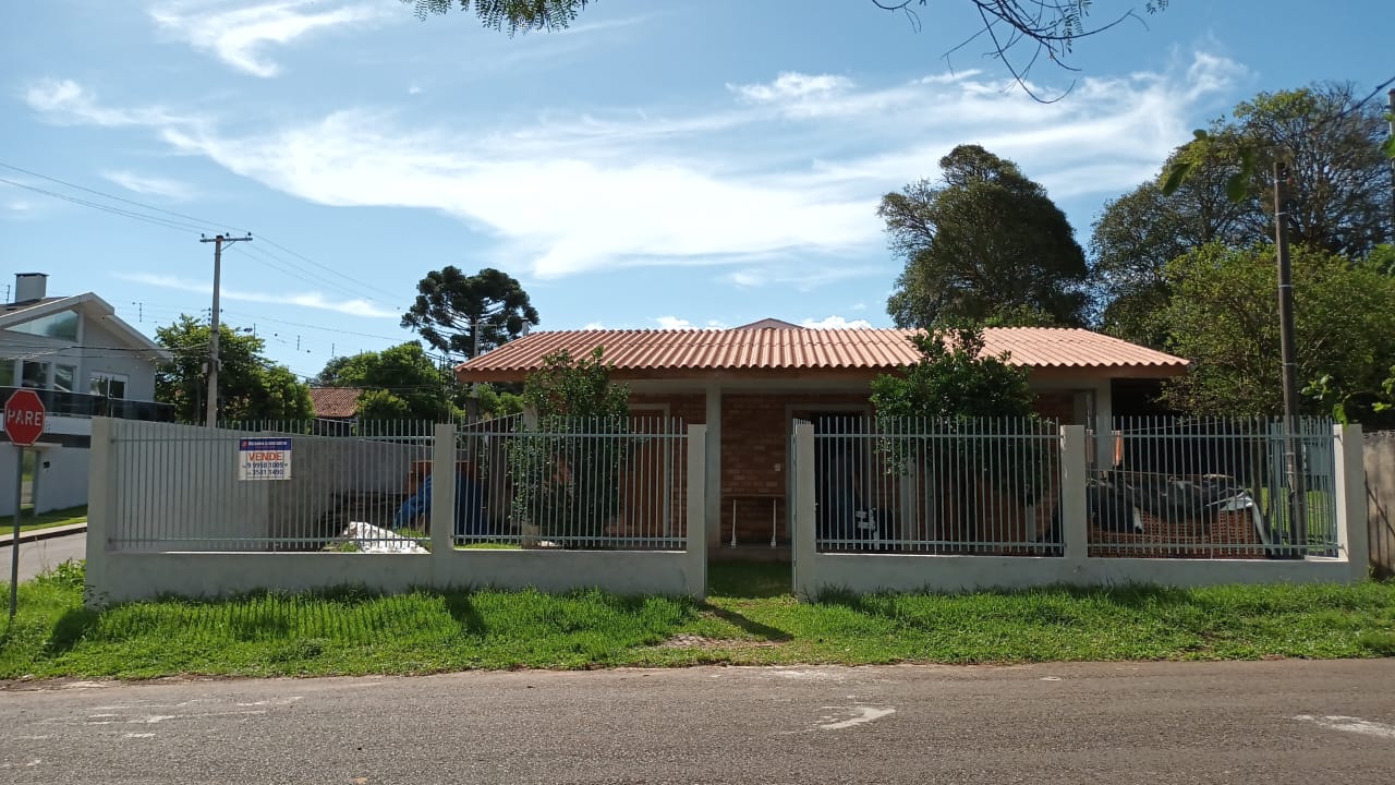 Casa 3 dormitórios – Bairro Santo Antônio da Pedreira